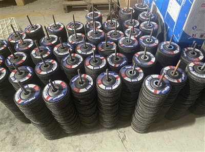 Kuidas klaaskiust alusplaat parandab klappide konstruktsiooni tugevust